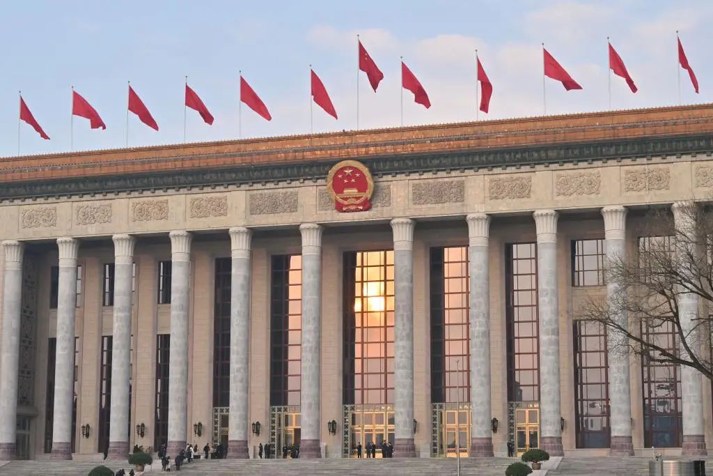 李強提到：新型儲能、“沙戈荒”、海上風(fēng)電